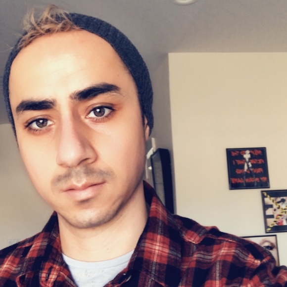 Meet your Posher, Ricardo - Picture 1 of 1